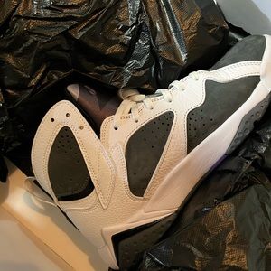 Jordan 7 flint gray Size 8 mens